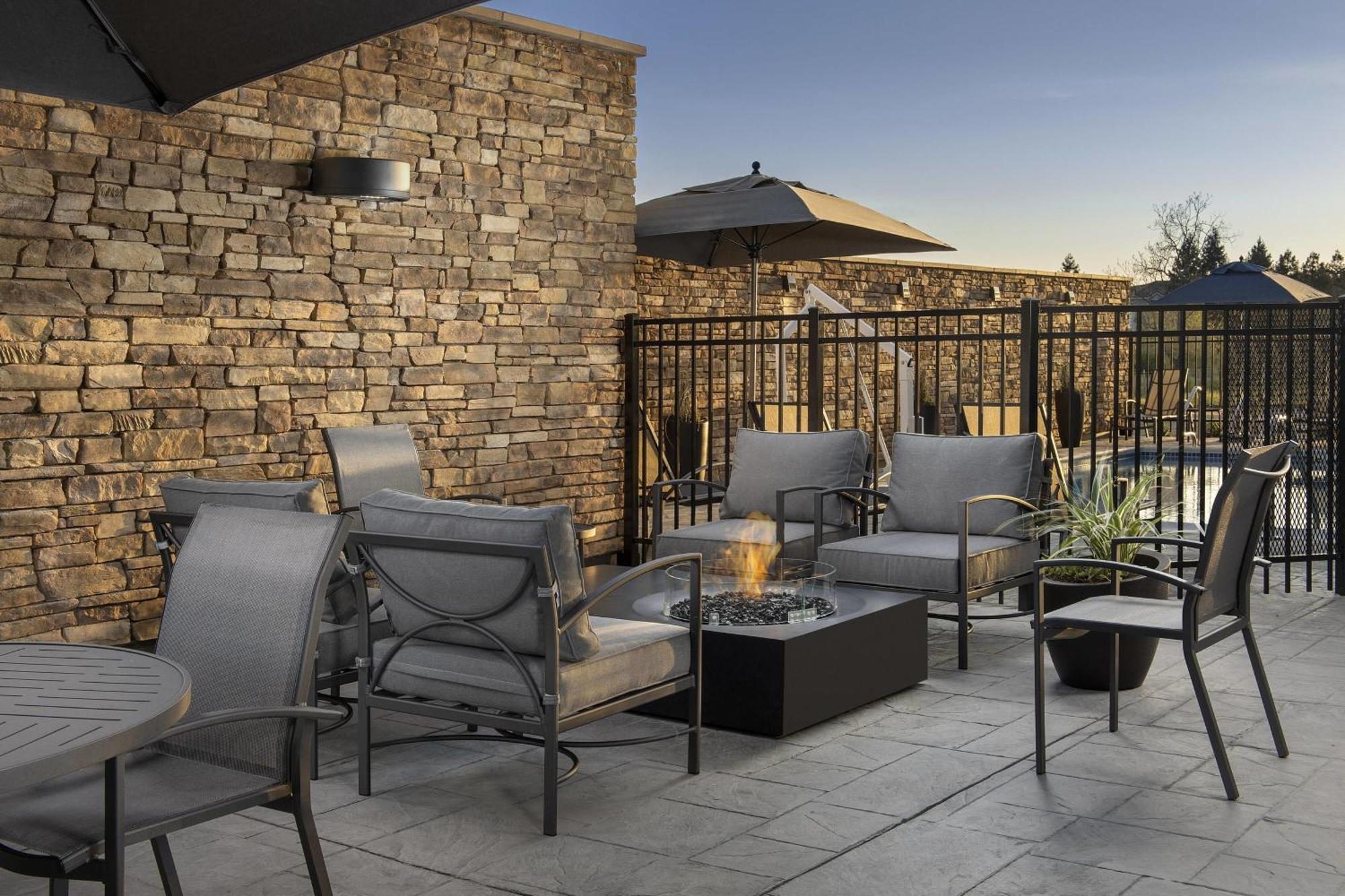 Fairfield Inn & Suites By Marriott Santa Rosa Rohnert Park Zewnętrze zdjęcie