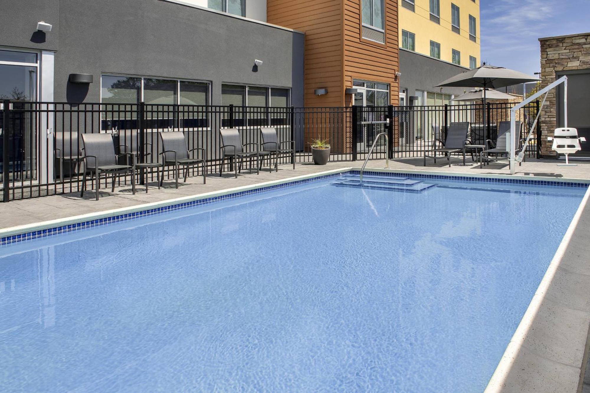 Fairfield Inn & Suites By Marriott Santa Rosa Rohnert Park Zewnętrze zdjęcie